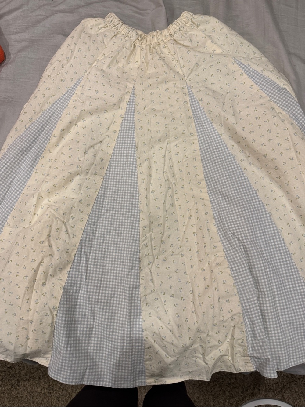 Elastic-Waist Patchwork A-Line Skirt in Cream and Light Blue